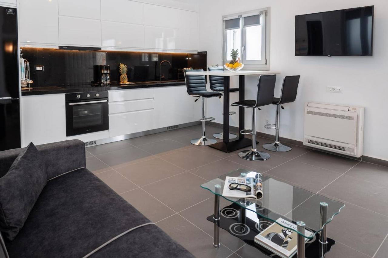 Apartment G & W