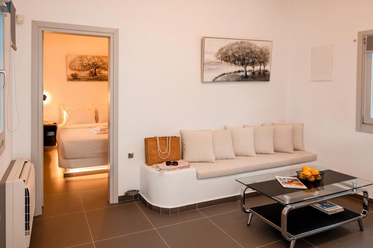 Apartment G & W Foinikia (Santorini)